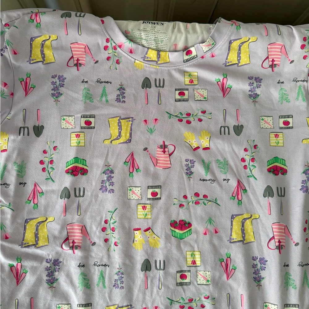 Colorful Gardening Print Sleepwear